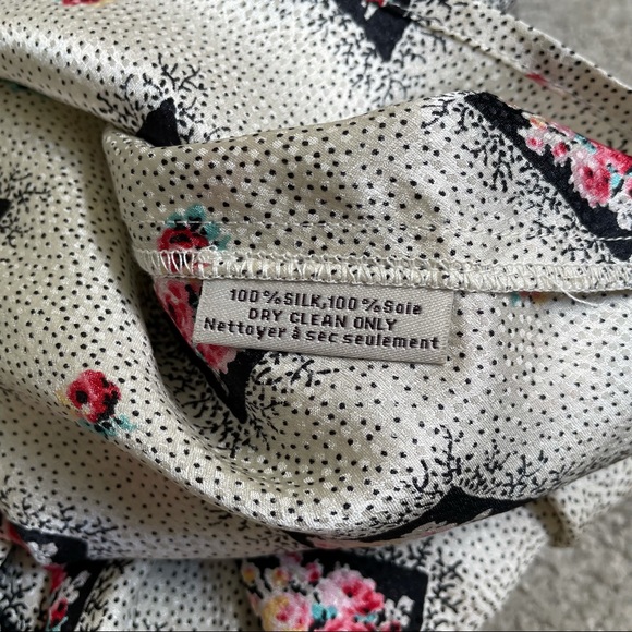 Tucker NYC Floral Diamond Dot Button Silk Blouse - Picture 7 of 9